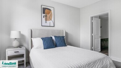 7373 Valley View Ln, Unit 3098 in Dallas, TX - Foto de edificio - Building Photo