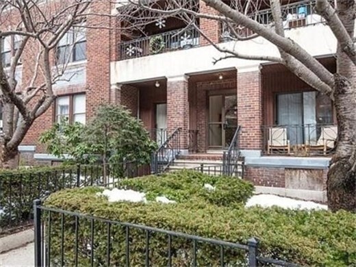 313 Summit Ave in Boston, MA - Building Photo