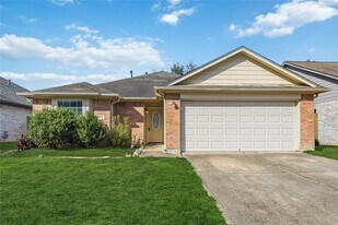 4930 Bryant Ridge Rd in Houston, TX - Building Photo