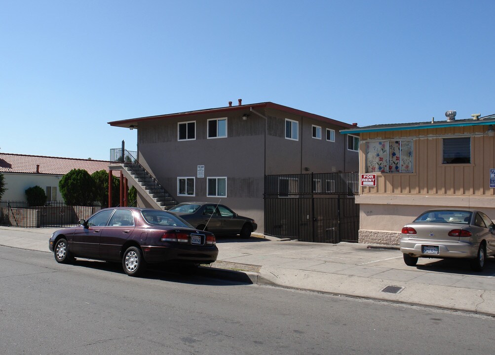 4016-4024 Winona Ave in San Diego, CA - Building Photo