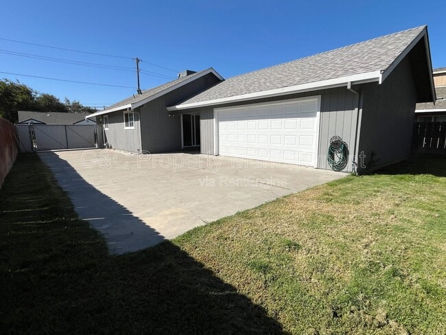 35 W Emerson Ave in Tracy, CA - Building Photo - Building Photo