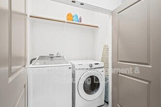 6827 Cadillac St in Houston, TX - Building Photo - Building Photo