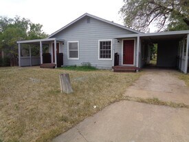 2116 Lowden St in Abilene, TX - Building Photo