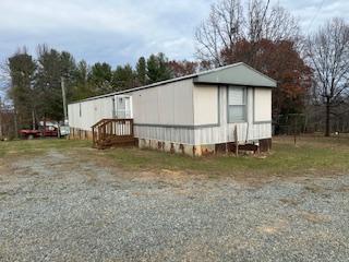 40 Samuel Ln in Rocky Mount, VA - Building Photo