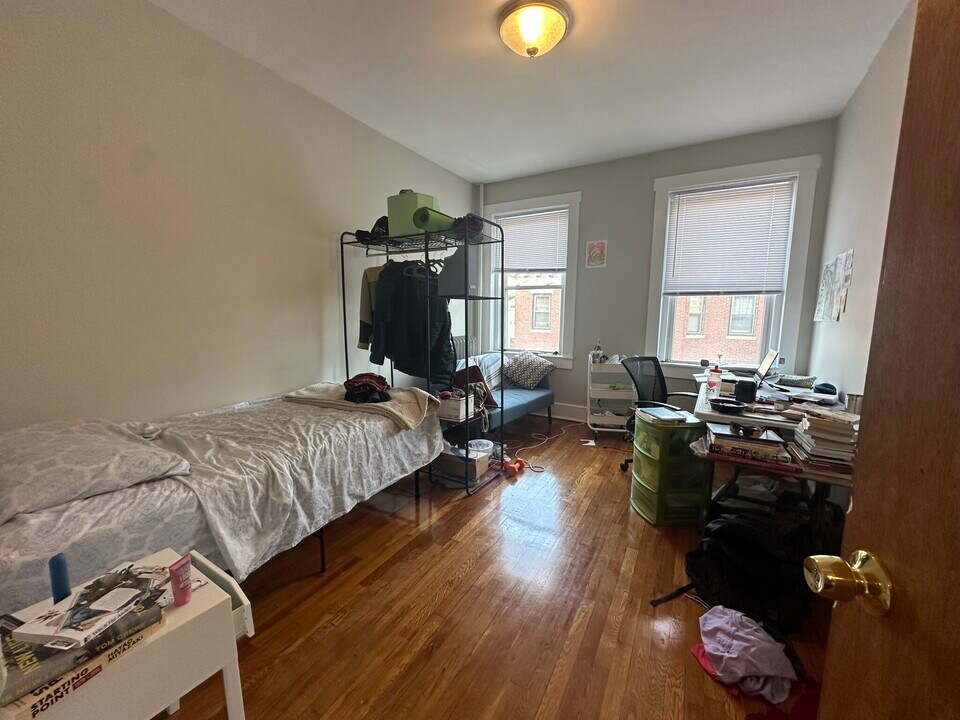 1179 Commonwealth Ave, Unit 16 in Boston, MA - Foto de edificio