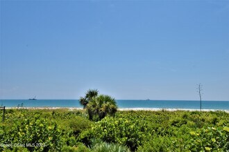 1000 Ocean Park Ln in Cape Canaveral, FL - Building Photo - Building Photo