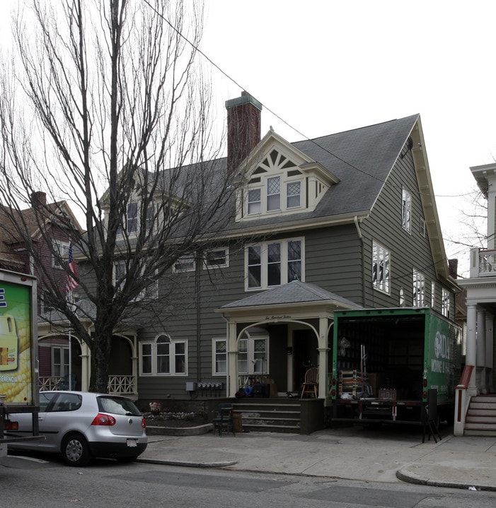 210 Adelaide Ave in Providence, RI - Building Photo