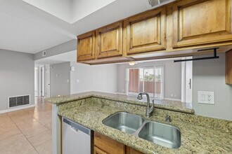540 N May in Mesa, AZ - Building Photo - Building Photo