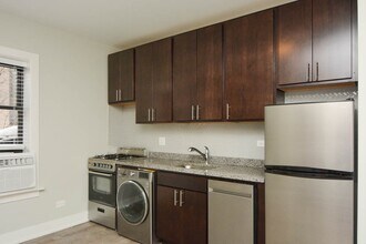 432.5 W Belden Ave in Chicago, IL - Building Photo - Building Photo