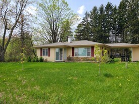 6358 Coloma North Rd in Coloma, MI - Building Photo