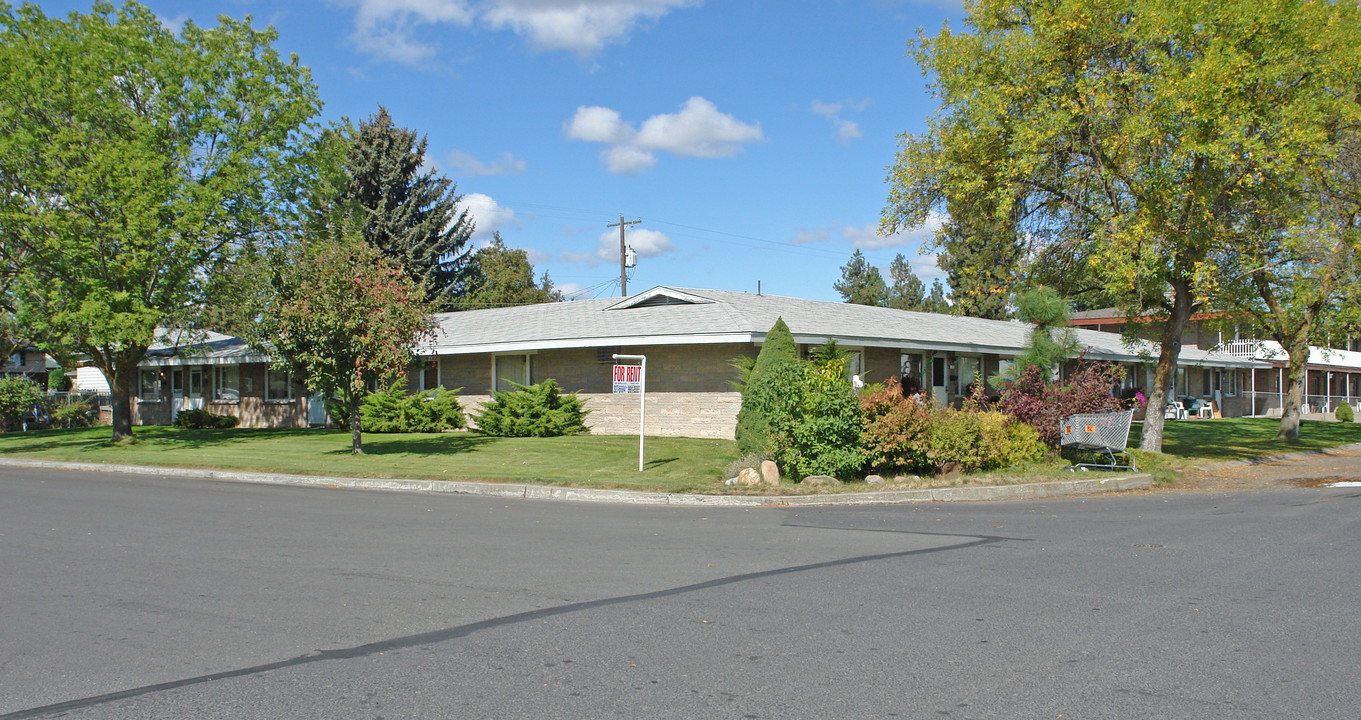 6503-6509 N Atlantic St in Spokane, WA - Building Photo