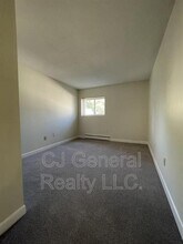 106 Broad St in Weymouth, MA - Building Photo - Building Photo