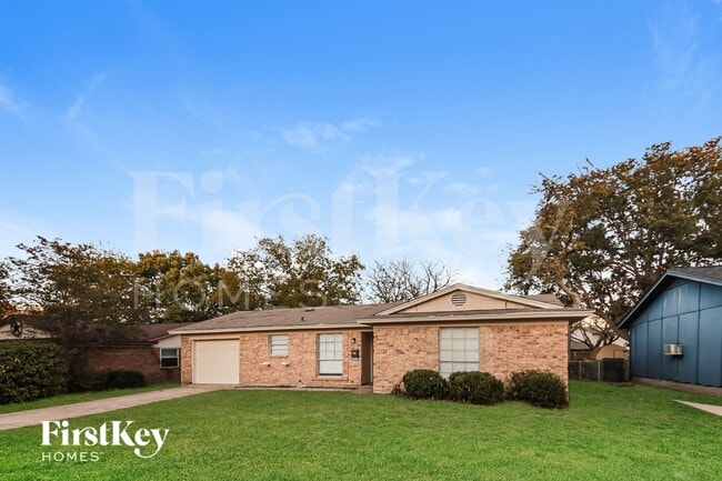 2514 Old North Rd in Garland, TX - Foto de edificio - Building Photo