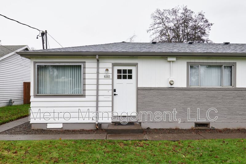 8307 N Fowler Ave in Portland, OR - Building Photo
