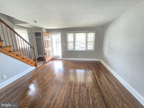 3418 E Northern Pkwy in Baltimore, MD - Foto de edificio - Building Photo