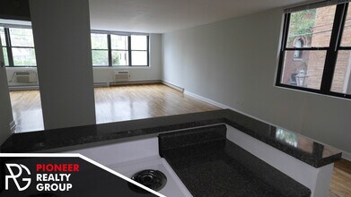 1443 N Dearborn St, Unit 1446-2A in Chicago, IL - Foto de edificio - Building Photo