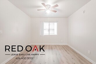 14655 Sylvan St in Los Angeles, CA - Building Photo - Building Photo
