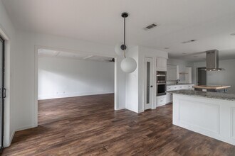 17810 Cassina Dr in Spring, TX - Building Photo - Building Photo