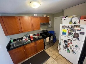 614 Victoria St in Kingston, ON - Building Photo - Building Photo