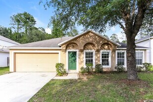 2623 Bluewave Dr in Middleburg, FL - Building Photo