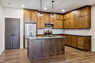 118 N Main St in Ashland City, TN - Building Photo - Building Photo