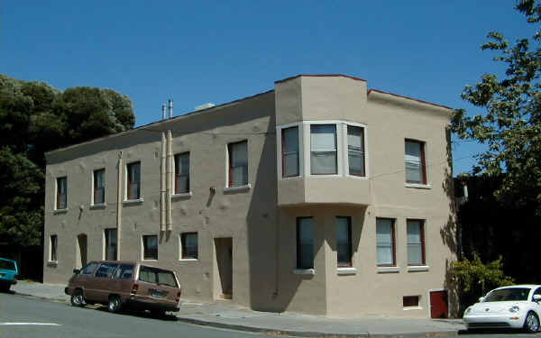 151 Santa Fe Ave in Richmond, CA - Foto de edificio - Building Photo