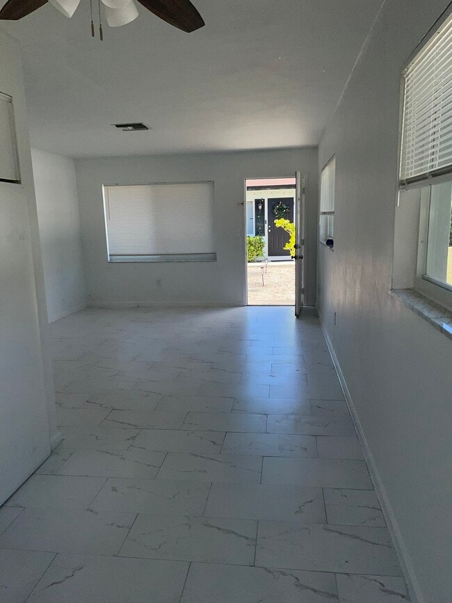 627 92nd Ave N, Unit 623