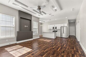 3877 Sam Cir in Dallas, TX - Building Photo - Building Photo