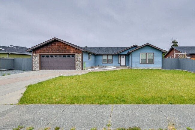 property at 1680 Arlington Dr
