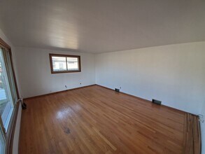 3215 25th Ave in Kenosha, WI - Building Photo - Building Photo