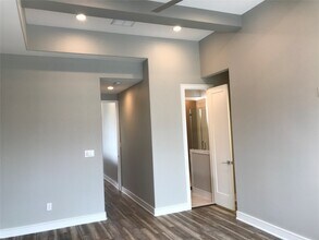 1111 Edwards St in Houston, TX - Building Photo - Building Photo