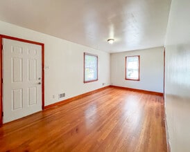 4531 Cranford Ave in Richmond, VA - Foto de edificio - Building Photo