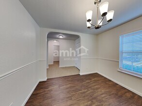 2417 York Bend in San Antonio, TX - Building Photo - Building Photo