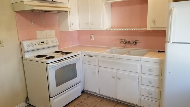 563 Troy Dr, Unit 3 in San Jose, CA - Building Photo - Building Photo