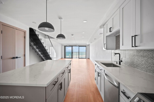 510 Ocean Ave N in Long Branch, NJ - Building Photo - Building Photo