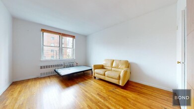 1483 First Avenue in New York, NY - Building Photo - Floor Plan