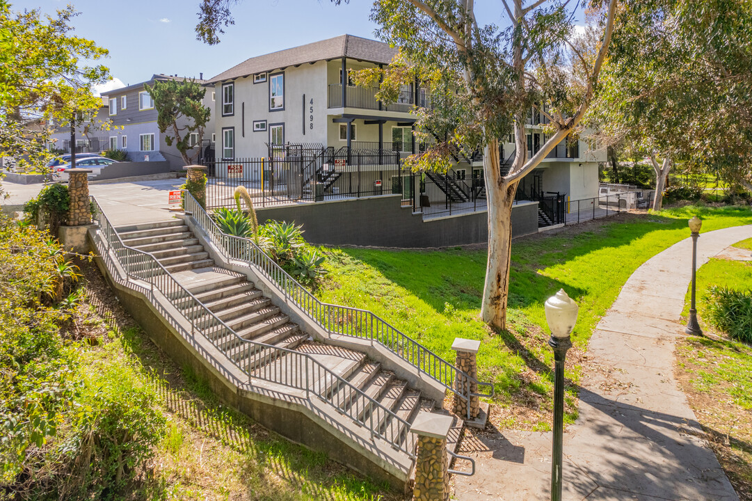 Park Place View Apartments in San Diego, CA - Building Photo