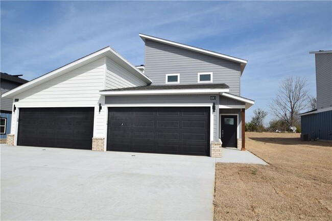 property at 1508 SW Casuarina Dr