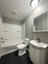 6020 Candlewood Ct in Minneapolis, MN - Building Photo - Building Photo