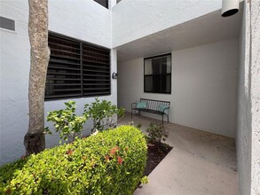 705 Bayport Way, Unit 705 in Longboat Key, FL - Building Photo - Building Photo