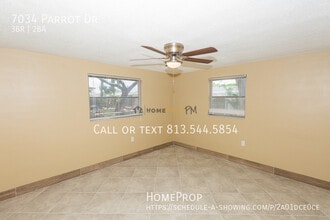 7034 Parrot Dr in Port Richey, FL - Building Photo - Building Photo