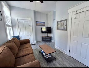 213 Adela Ave in Ludlow, KY - Building Photo - Building Photo