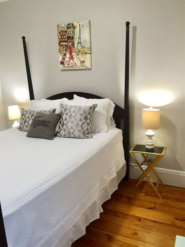 792 Grove St-Unit -6 in Manchester, NH - Building Photo - Building Photo