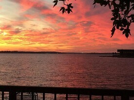 10725 Joann St in Willis, TX - Building Photo