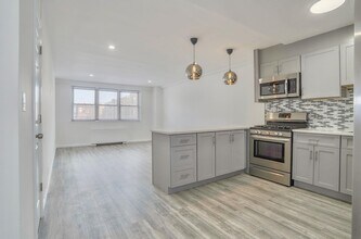 7100 JFK Blvd E, Unit 1B in Guttenberg, NJ - Foto de edificio - Building Photo