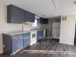 114 Co Rd 494 in Etowah, TN - Building Photo - Building Photo