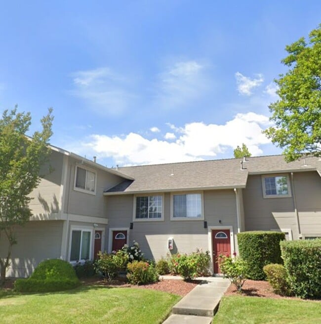 2140 Woolner Ave