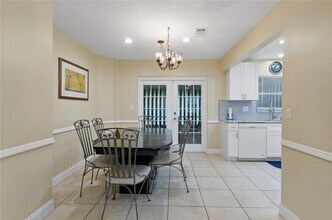 106 Lake Judy Lee Dr in Largo, FL - Building Photo - Building Photo