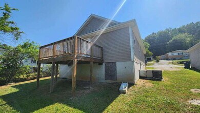 110 2nd St in Rossville, GA - Building Photo - Building Photo