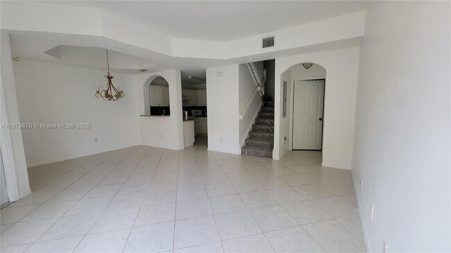 property at 5010 S Harbor Isles Dr